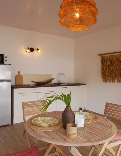 Coco Soley cuisine et coin repas kaz Hibiscus